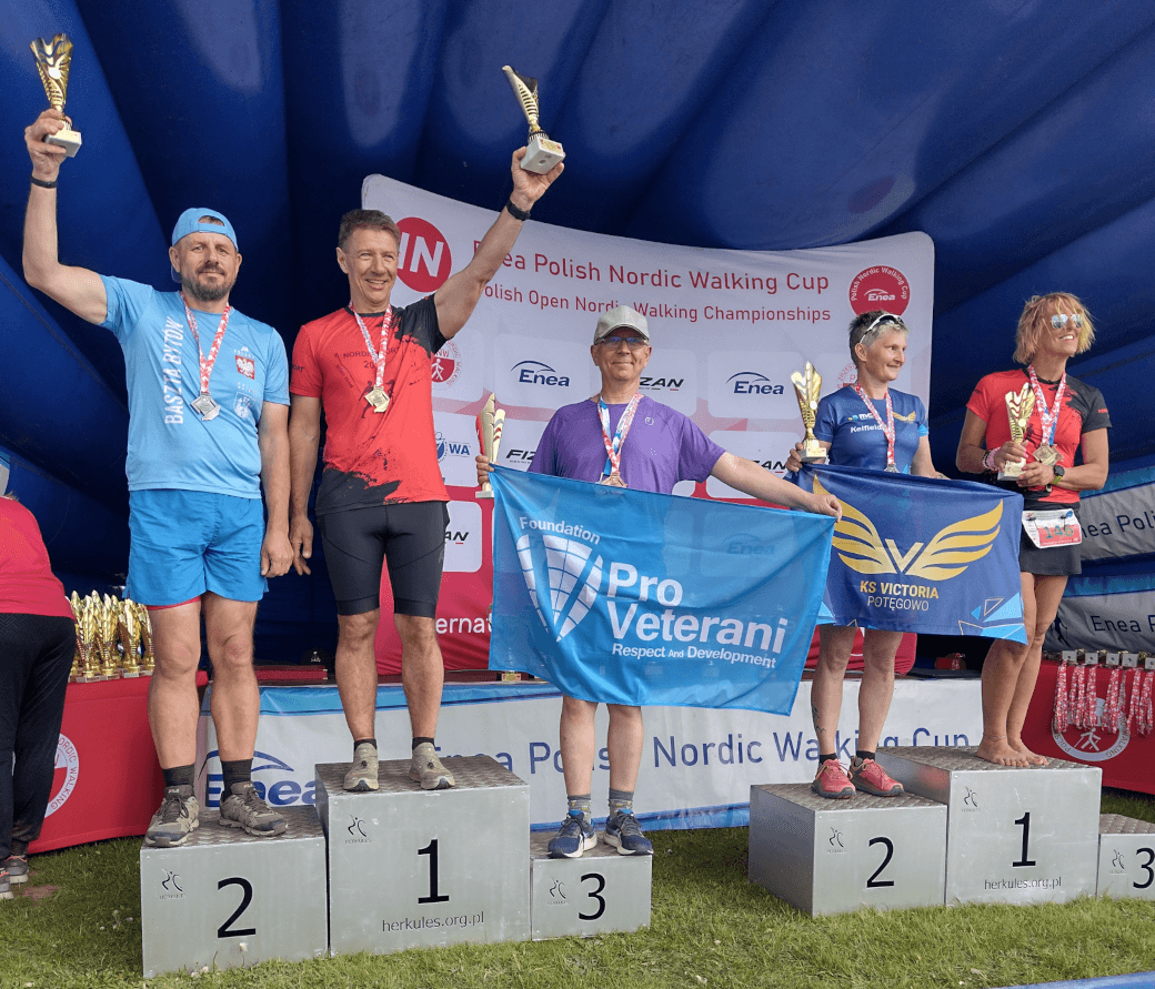 Podium dra Rafała Depczyńskiego w Otwartych Mistrzostwach Polski w Nordic Walking