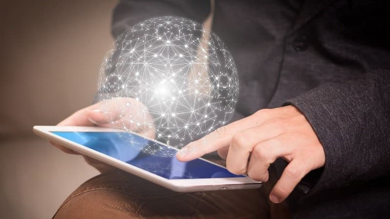 Bezpieczne Surfowanie: Jak Zadbać o Swoje Bezpieczeństwo w Sieci